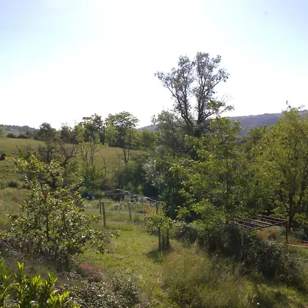 Ecrin De Verdure En Ardeche Verte * Colombier-le-Vieux