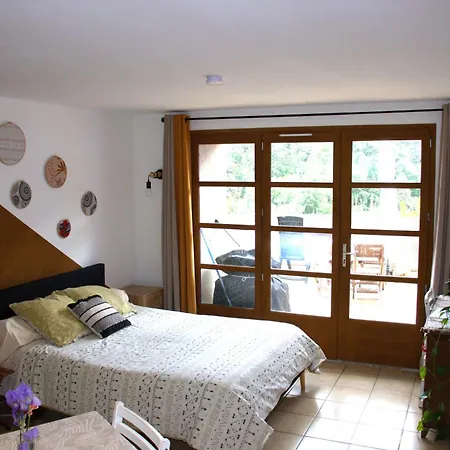 Ecrin De Verdure En Ardeche Verte דירה *